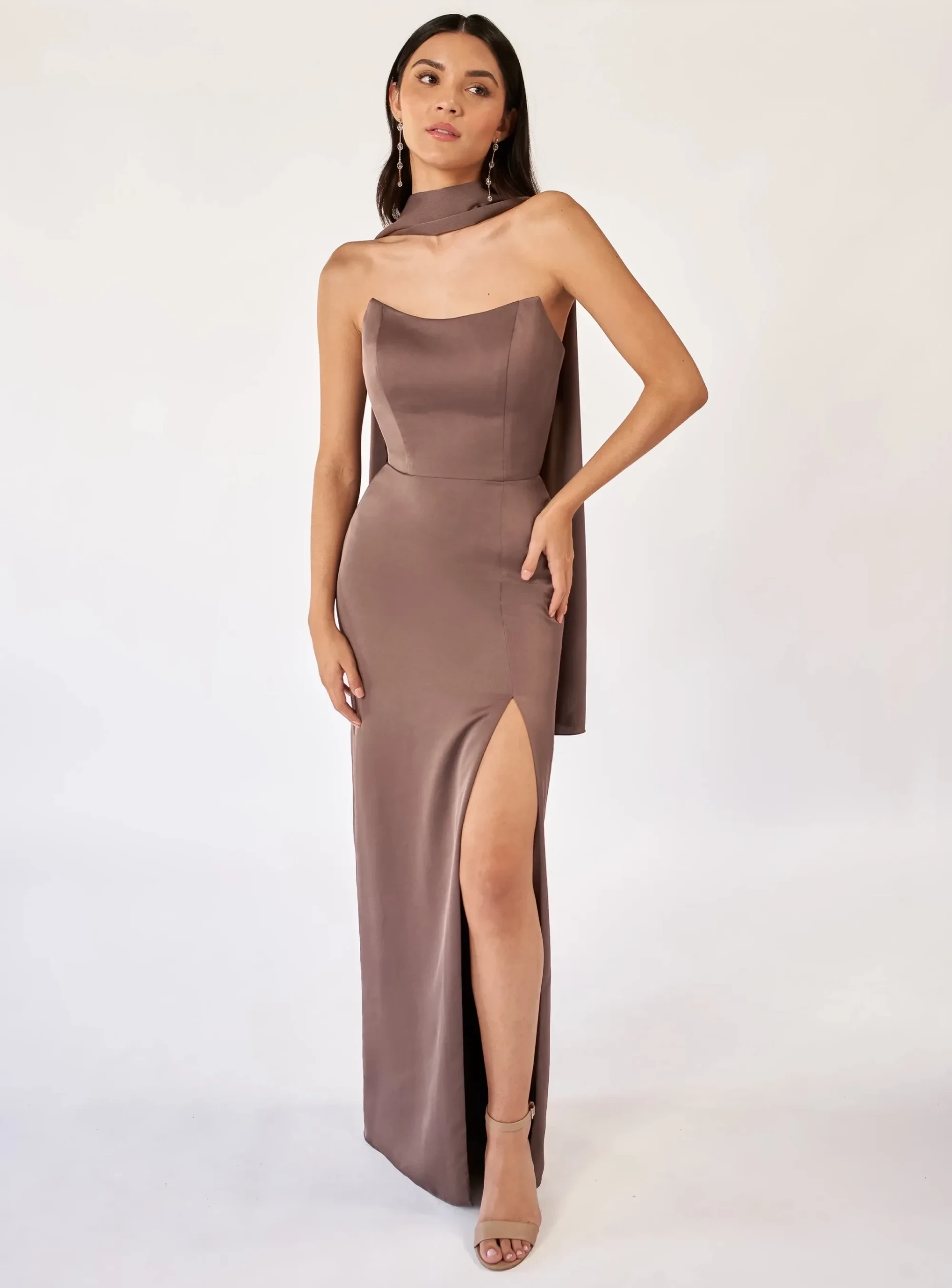 Model wearing an Bridesmaids gown