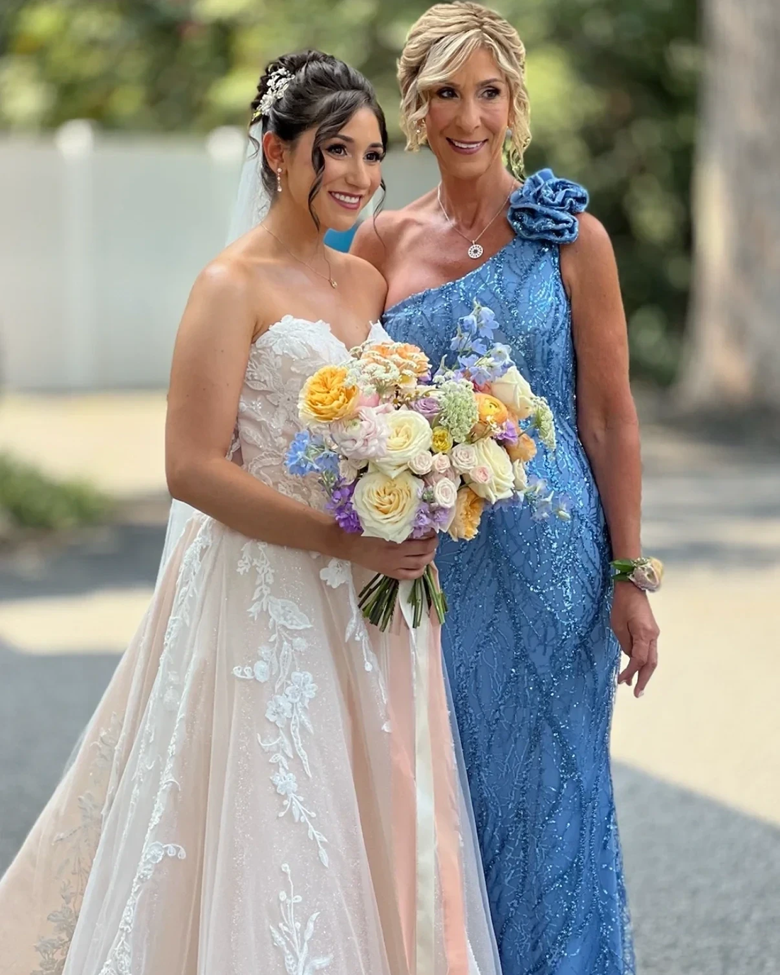 Deluxe Mother of the Bride/Groom